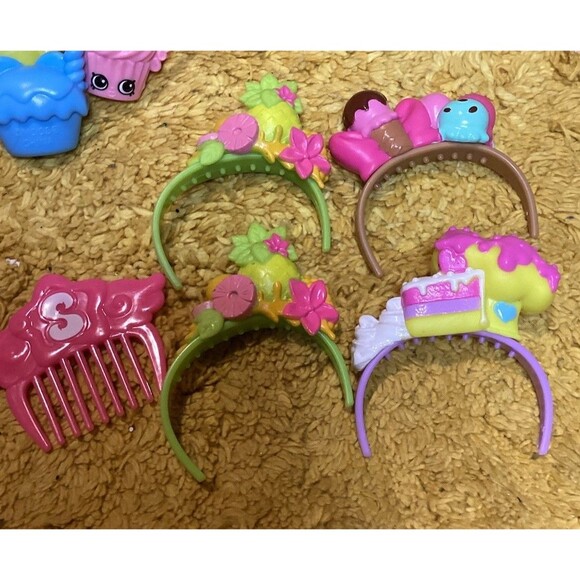 Shopkin Dolls & Ice Cream Truck Lot Over 30 Items By Moose Toys Great Condition - Picture 9 of 16